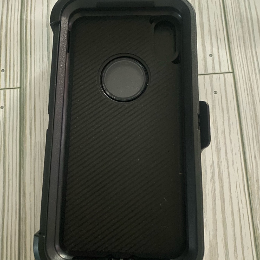 Phone case - Picture 2 of 6